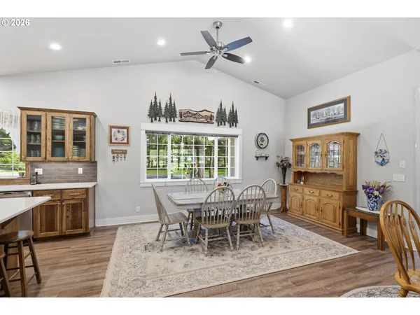 $1,300,000 | 93684 Marcola Road, Marcola, OR 97454