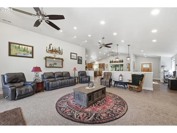 $1,300,000 | 93684 Marcola Road, Marcola, OR 97454