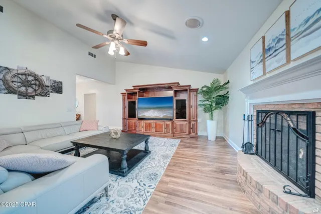 $854,000 | 700 West 8th St Circle, Lynn Haven, FL 32444