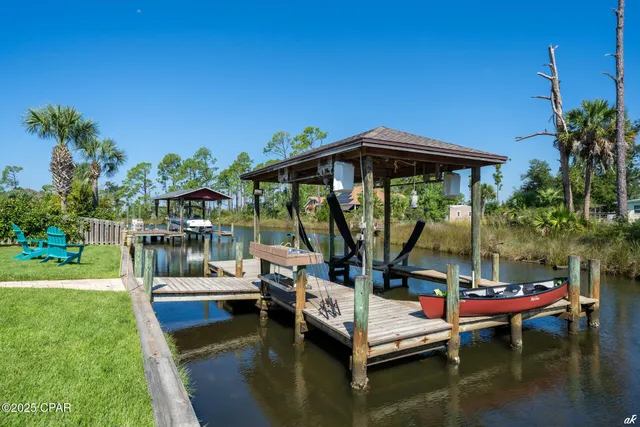 $854,000 | 700 West 8th St Circle, Lynn Haven, FL 32444