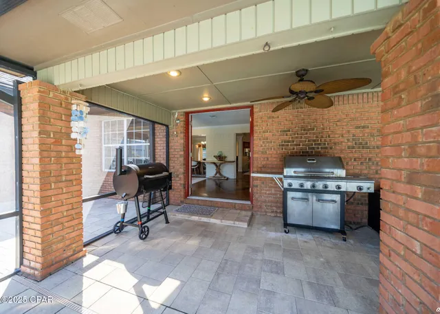 $854,000 | 700 West 8th St Circle, Lynn Haven, FL 32444