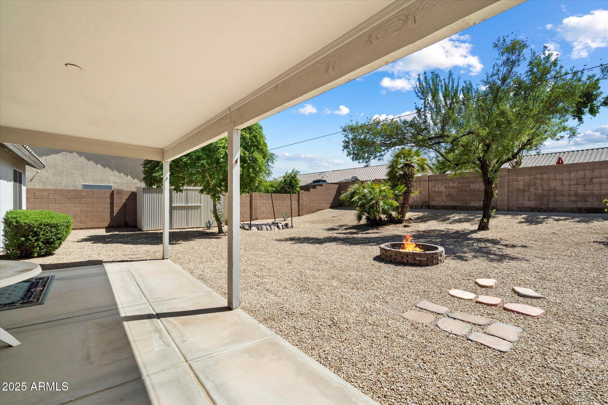 915 East Harwell Road Phoenix, AZ 85042 - Photo 8 of 21 20-101397675