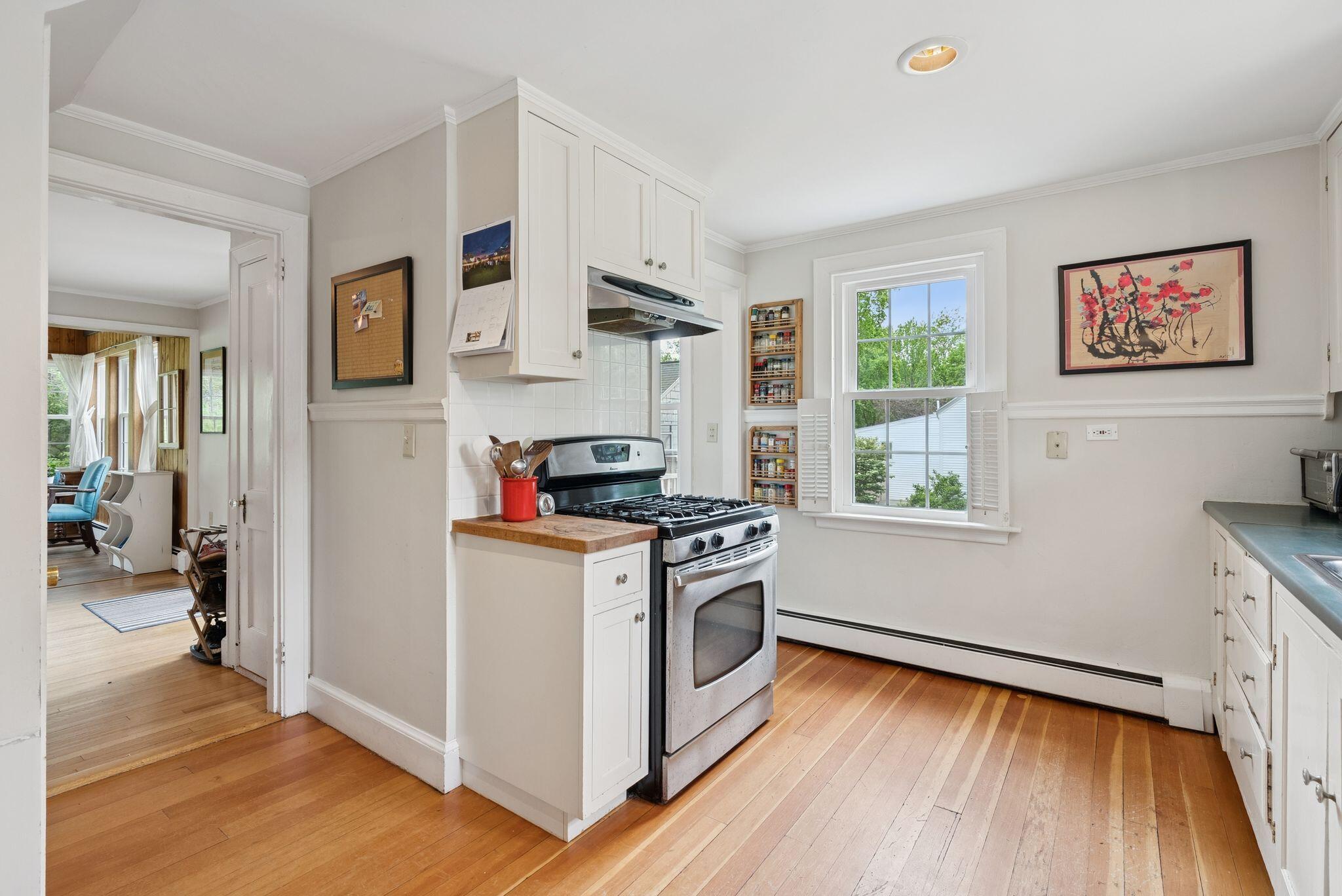 20 Elmwood Road Cape Elizabeth, ME 04107 - Photo 12 of 55 35_DSC06366