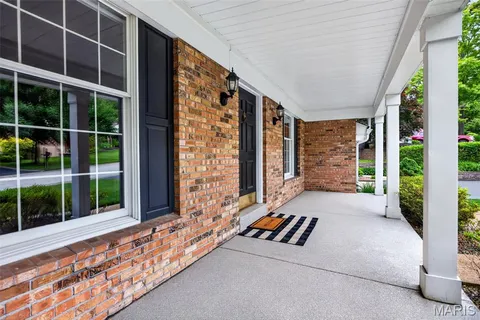 $475,000 | 12464 Meadow Green Place, St. Louis, MO 63141