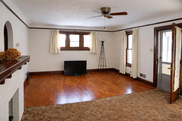 $194,900 | 731 West Elsie Street, Appleton, WI 54914