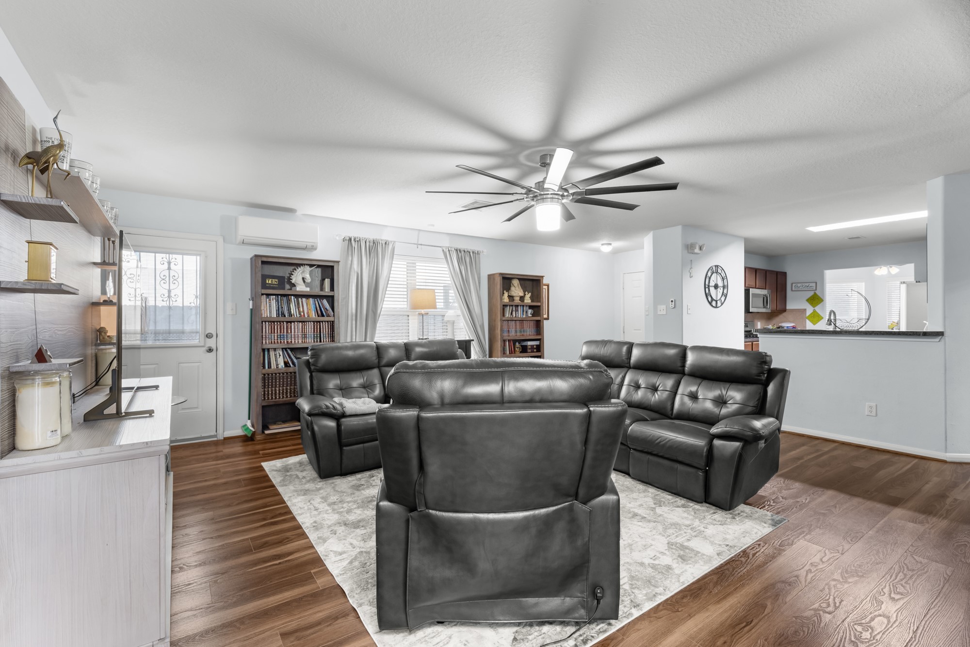 20718 Fair Walnut Way Katy, TX 77449 - Photo 9 of 21