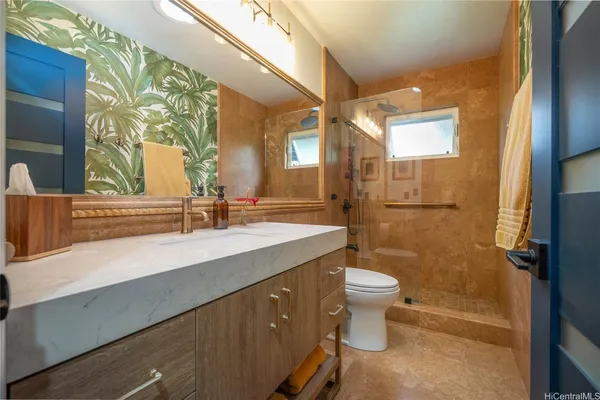 a view of outdoor space yard and porch