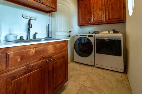 $535,000 | 8510 Linden Court, Granbury, TX 76049