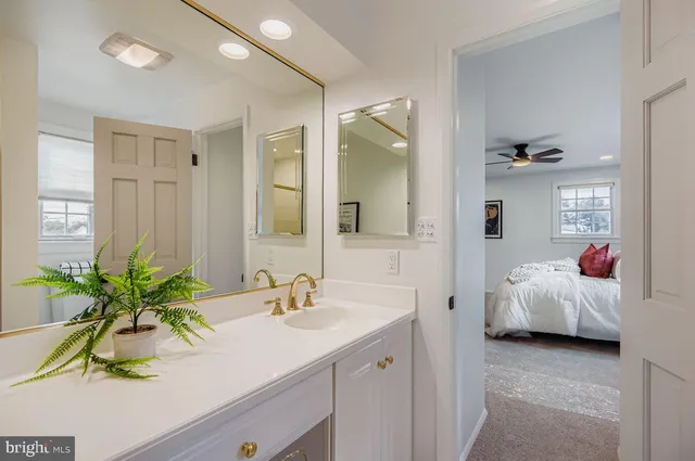 $3,850 | 119 East Padonia Road, Lutherville-Timonium, MD 21093