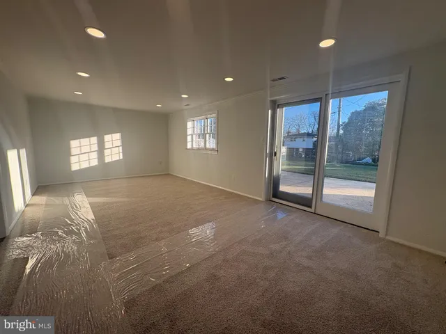 $3,850 | 119 East Padonia Road, Lutherville-Timonium, MD 21093