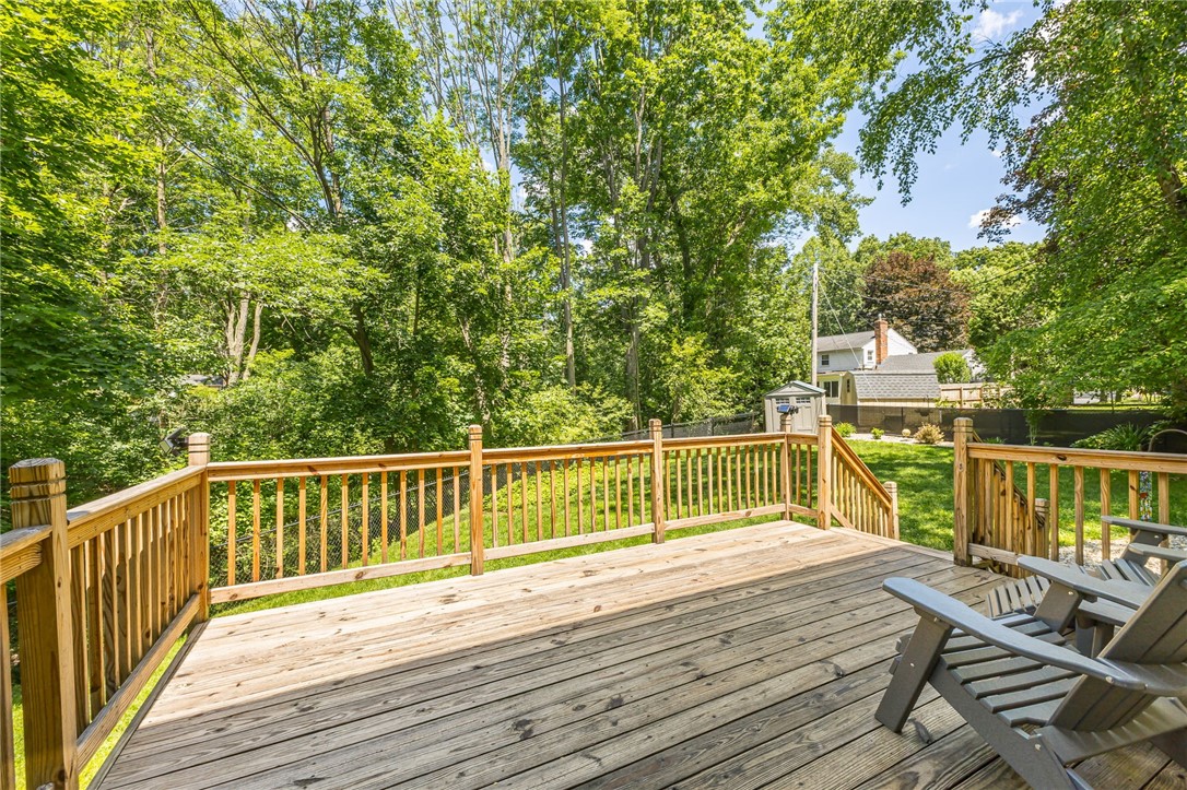 8 Meeting House Road Perinton, NY 14450 - Photo 34 of 40