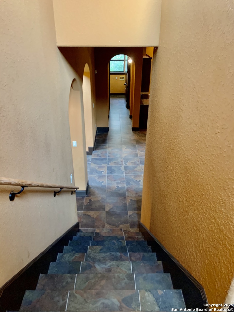 19940 Scenic Loop Road San Antonio, TX 78255 - Photo 18 of 34 a view of entryway with wooden floor