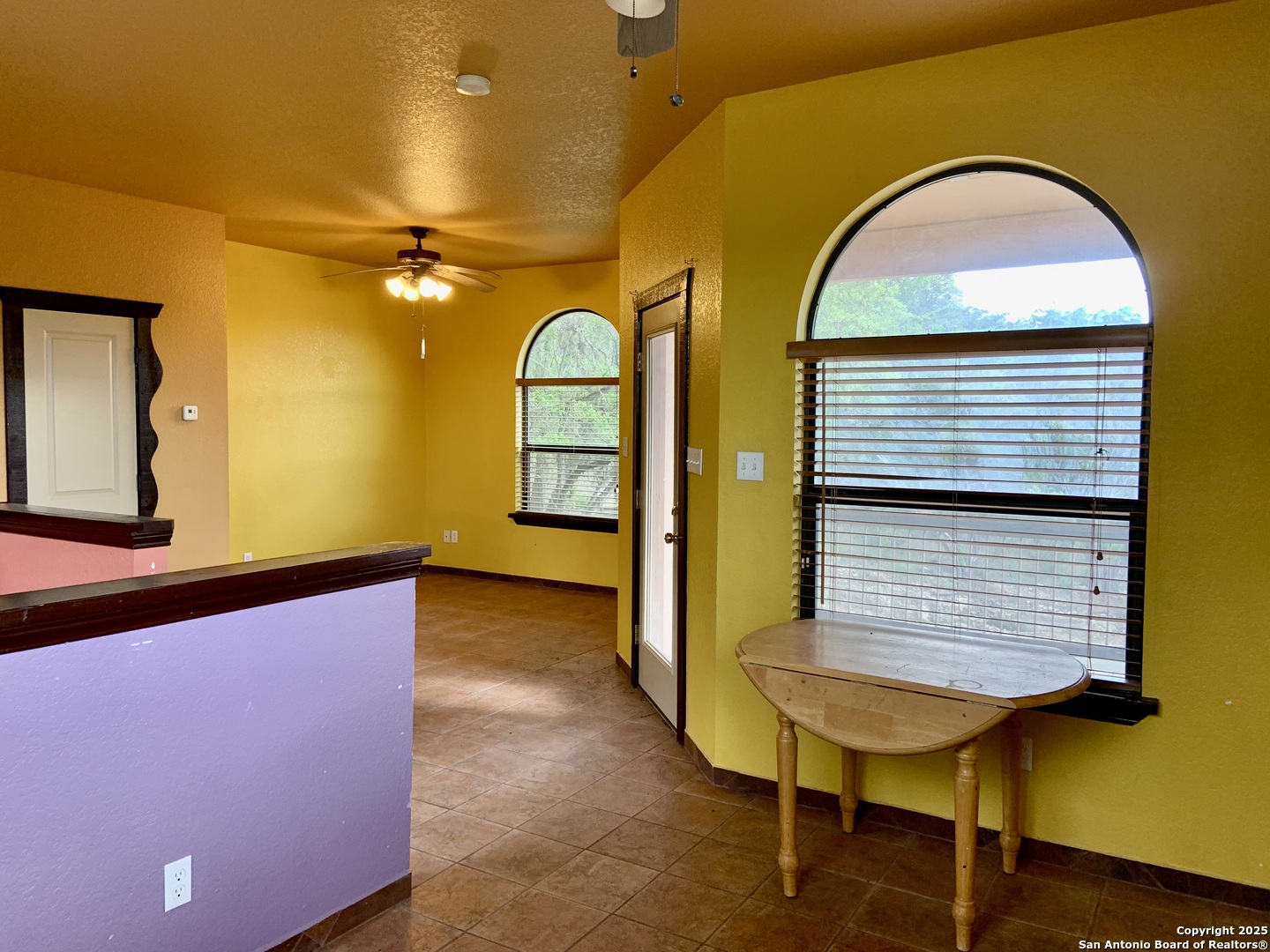 19940 Scenic Loop Road San Antonio, TX 78255 - Photo 28 of 34 a view of livingroom with furniture