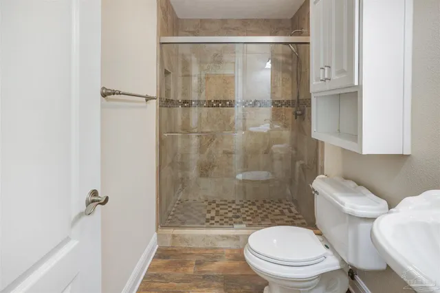 $925,000 | 4621 Riley Road, Milton, FL 32583