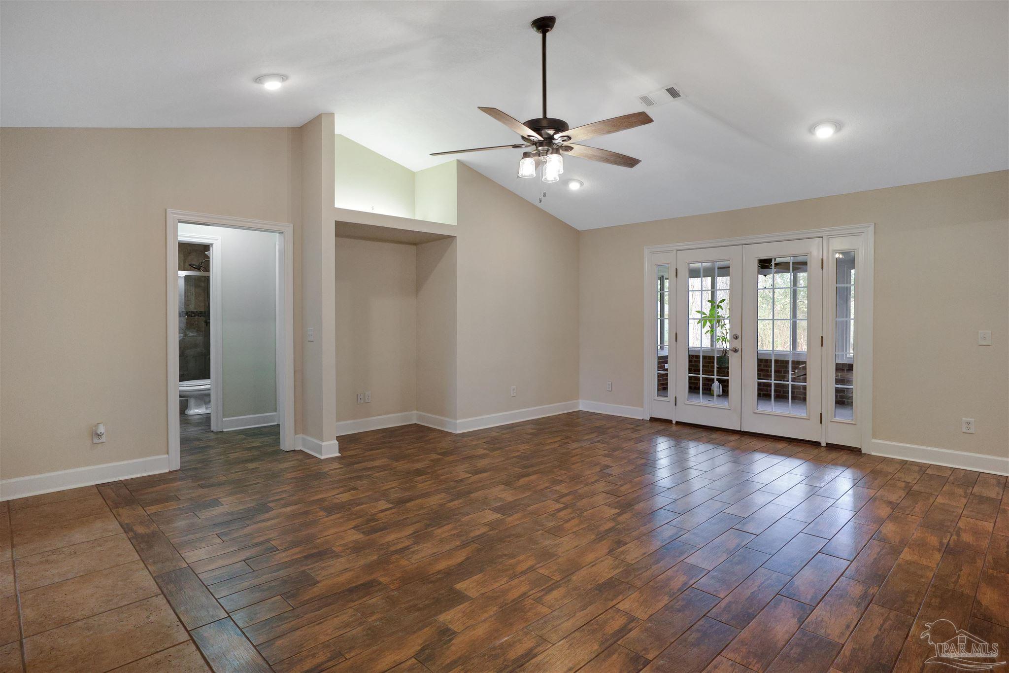 4621 Riley Road Milton, FL 32583 - Photo 6 of 49