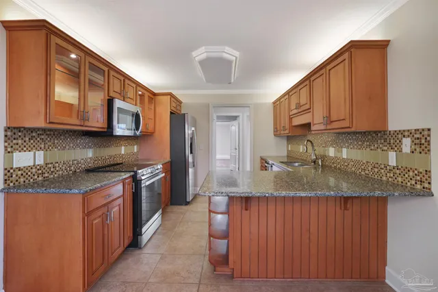 $925,000 | 4621 Riley Road, Milton, FL 32583