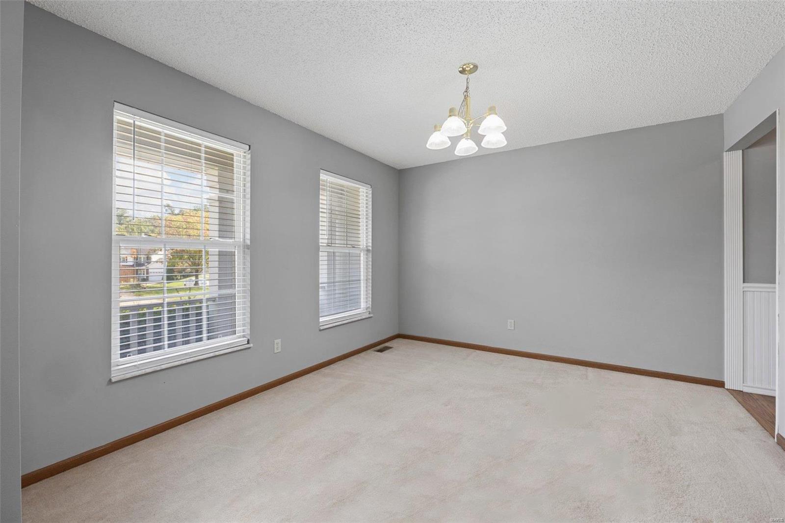 127 Whetstone Drive St. Charles, MO 63303 - Photo 5 of 41