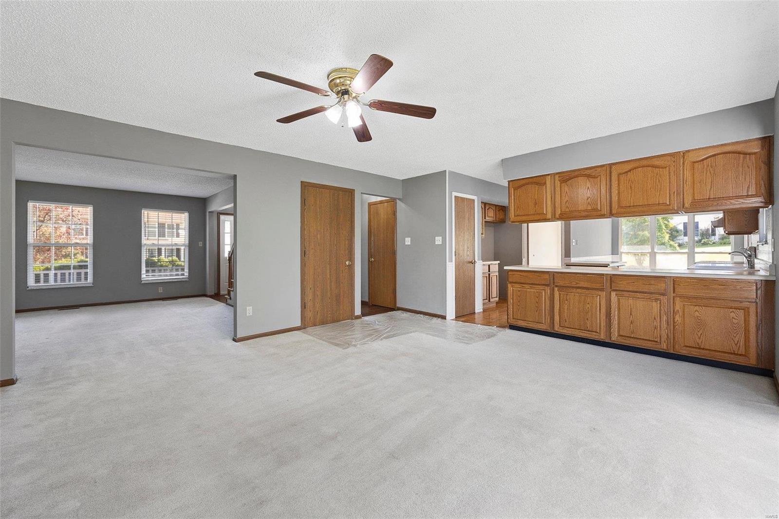 127 Whetstone Drive St. Charles, MO 63303 - Photo 8 of 41