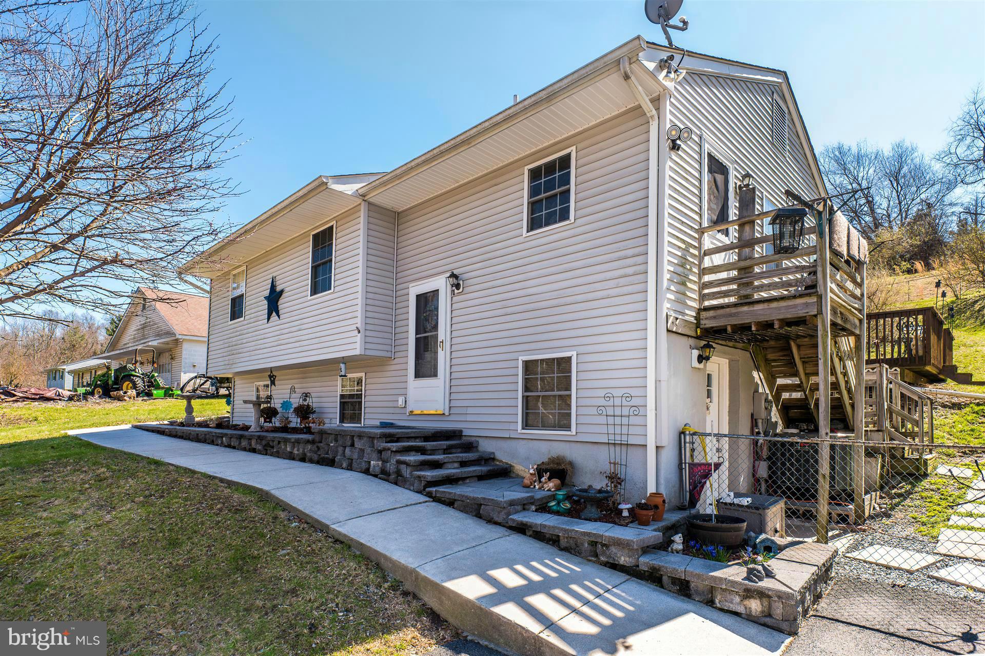 11809 Weller Road Monrovia, MD 21770 - Photo 2 of 30 Exterior (Front)