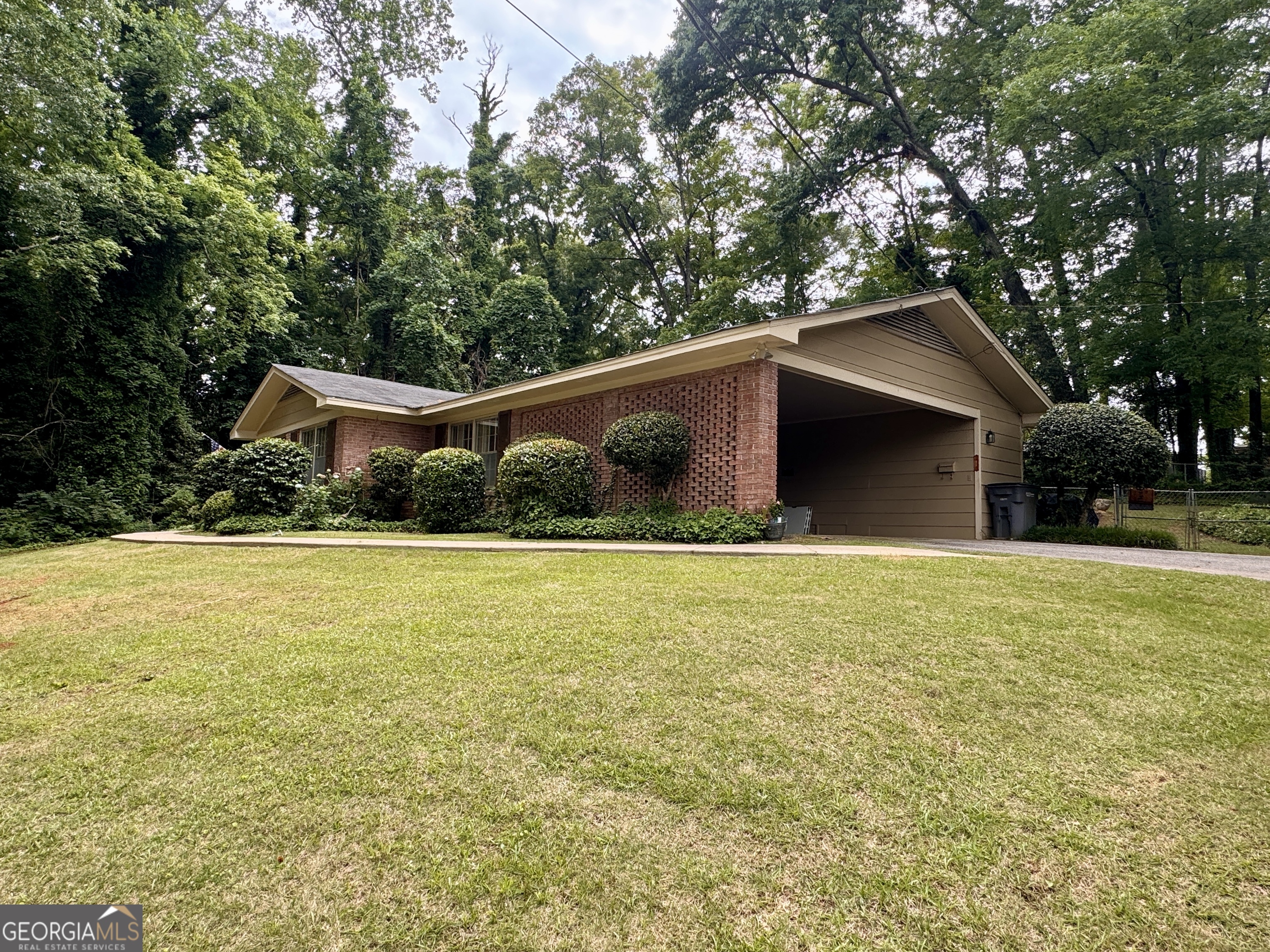 601 Cherokee Road LaGrange, GA 30240 - Photo 3 of 37 a house view with a outdoor space