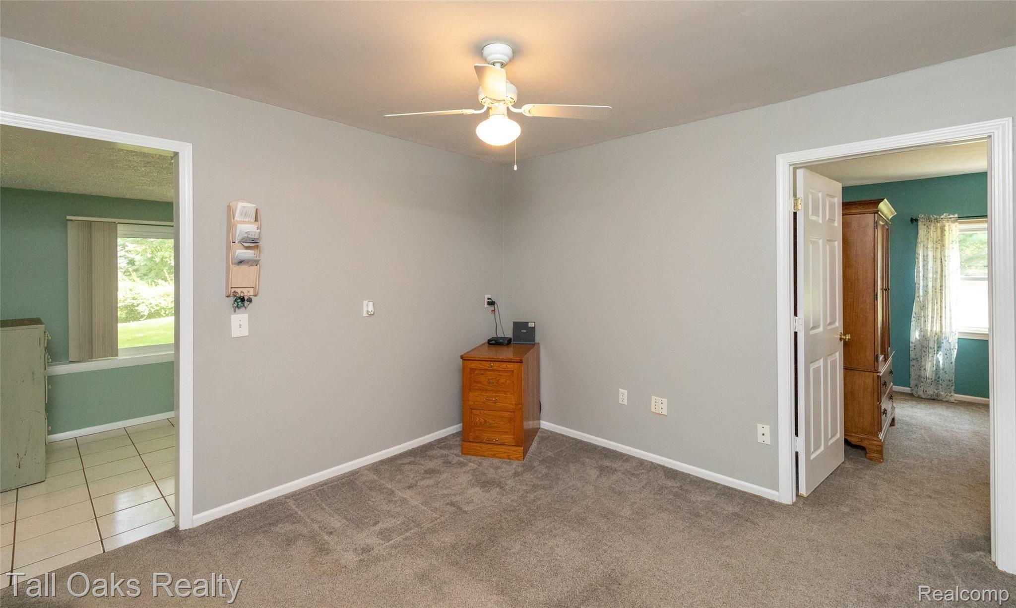 11023 Horton Road Goodrich, MI 48438 - Photo 24 of 44 19 Mas Office 2 780A5604.JPG
