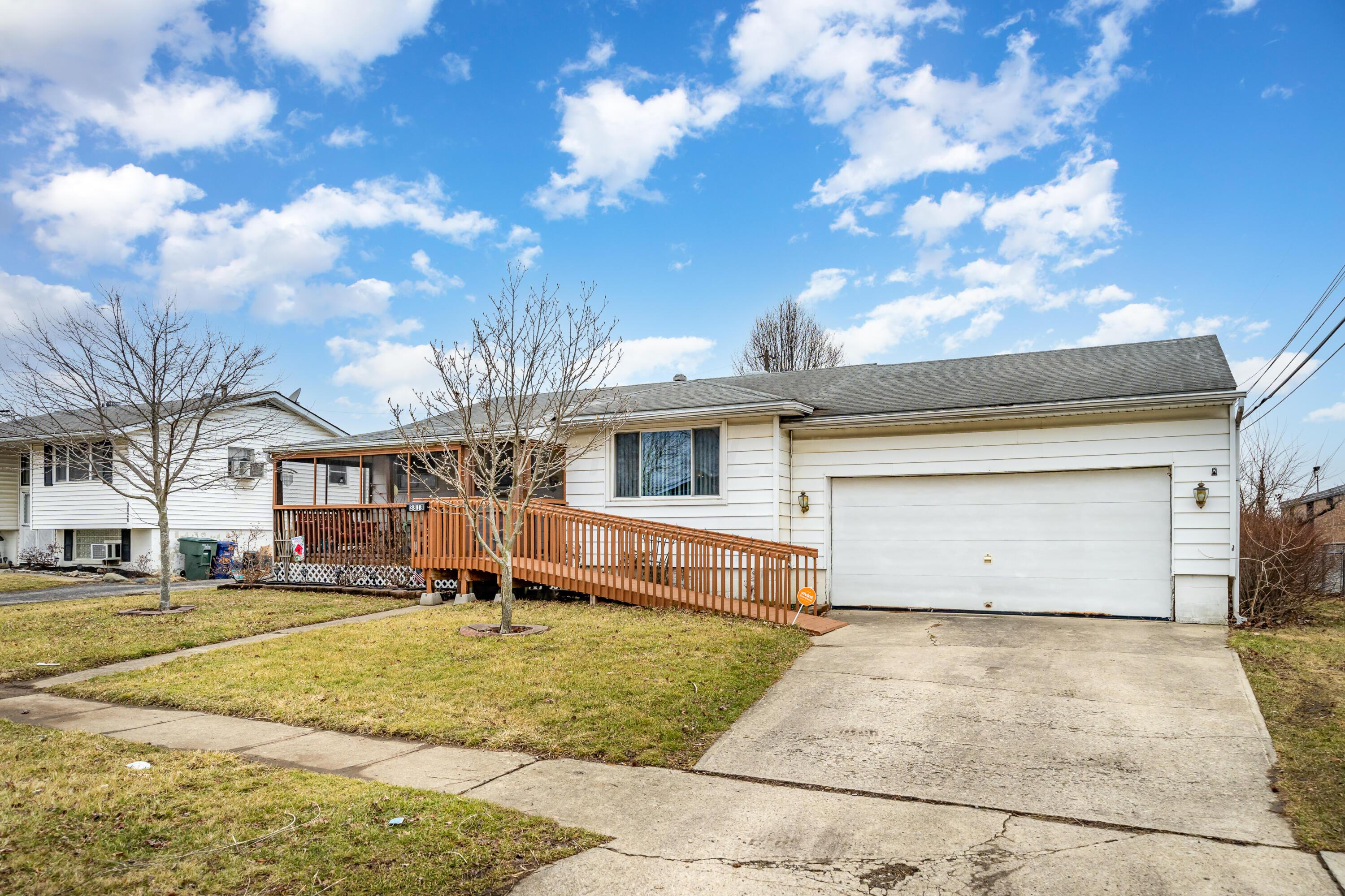 3818 Eakin Road Columbus, OH 43228 - Photo 3 of 26 3818 Eakin Rd_MLS_3