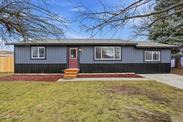$450,000 | 406 West 15th Avenue, Post Falls, ID 83854