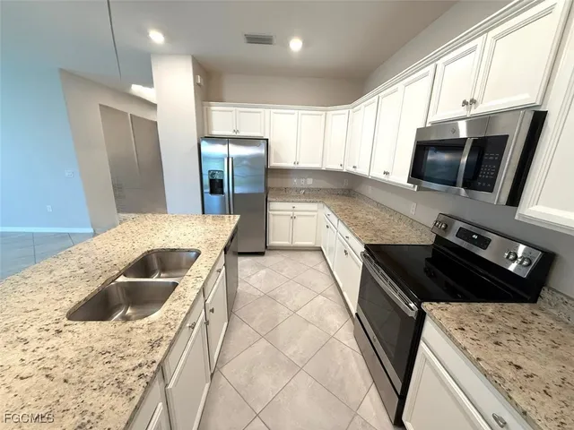 $2,100 | 14579 Palamos Circle, Fort Myers, FL 33905