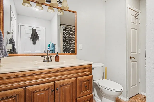 $299,900 | 406 South 3rd Street, Beaver Creek, MN 56116