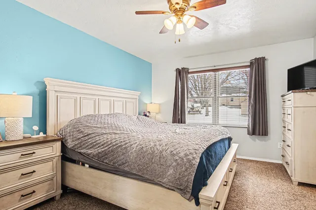 $299,900 | 406 South 3rd Street, Beaver Creek, MN 56116