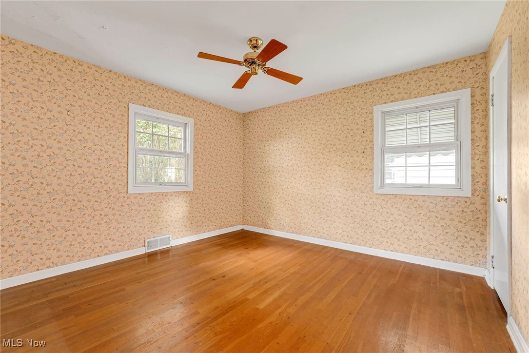 33645 Baldwin Road Solon, OH 44139 - Photo 16 of 33 1st Floor Bedroom