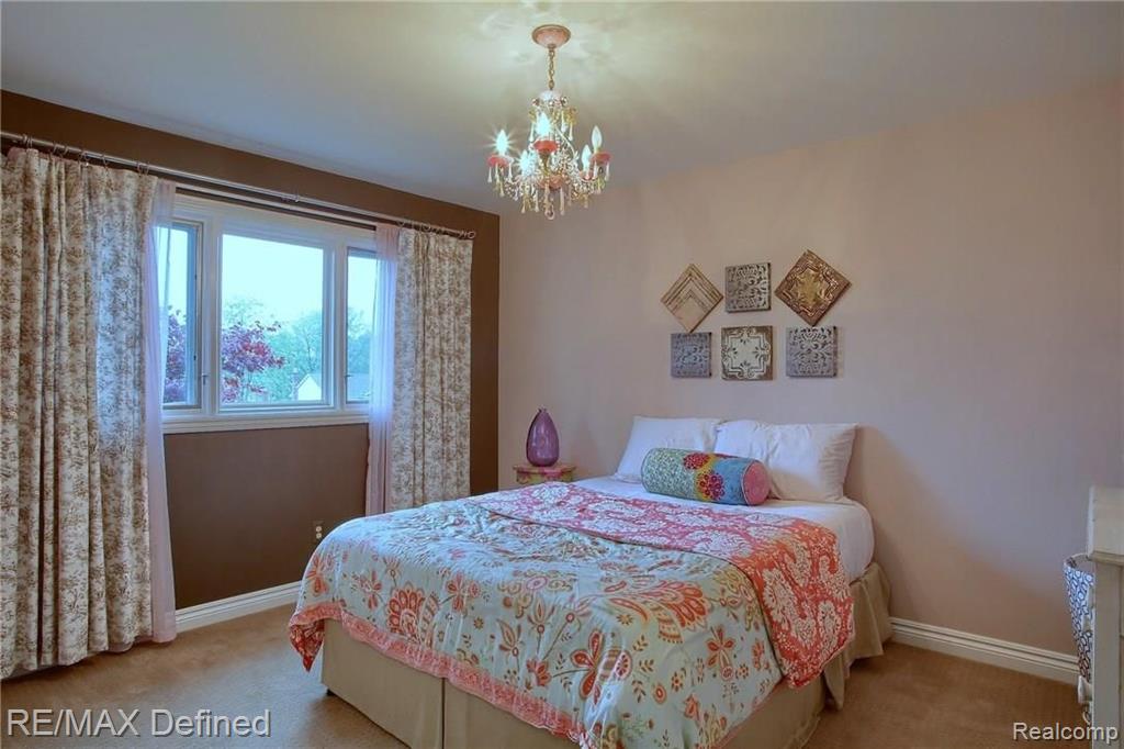 1272 Chaffer Drive Rochester Hills, MI 48306 - Photo 19 of 34