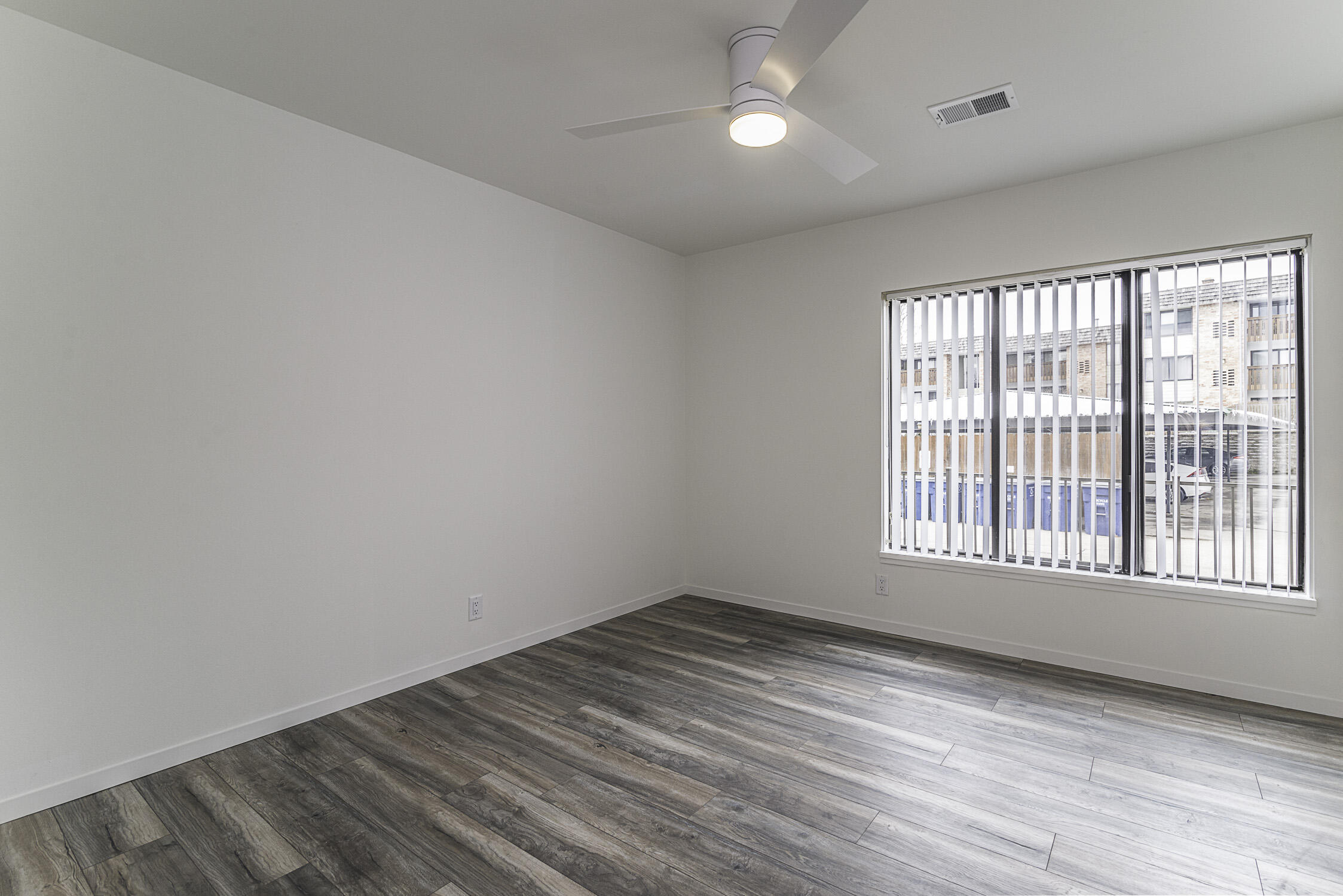 2124 Pauline Boulevard, Unit 205 Ann Arbor, MI 48103 - Photo 15 of 30 DSC_7140