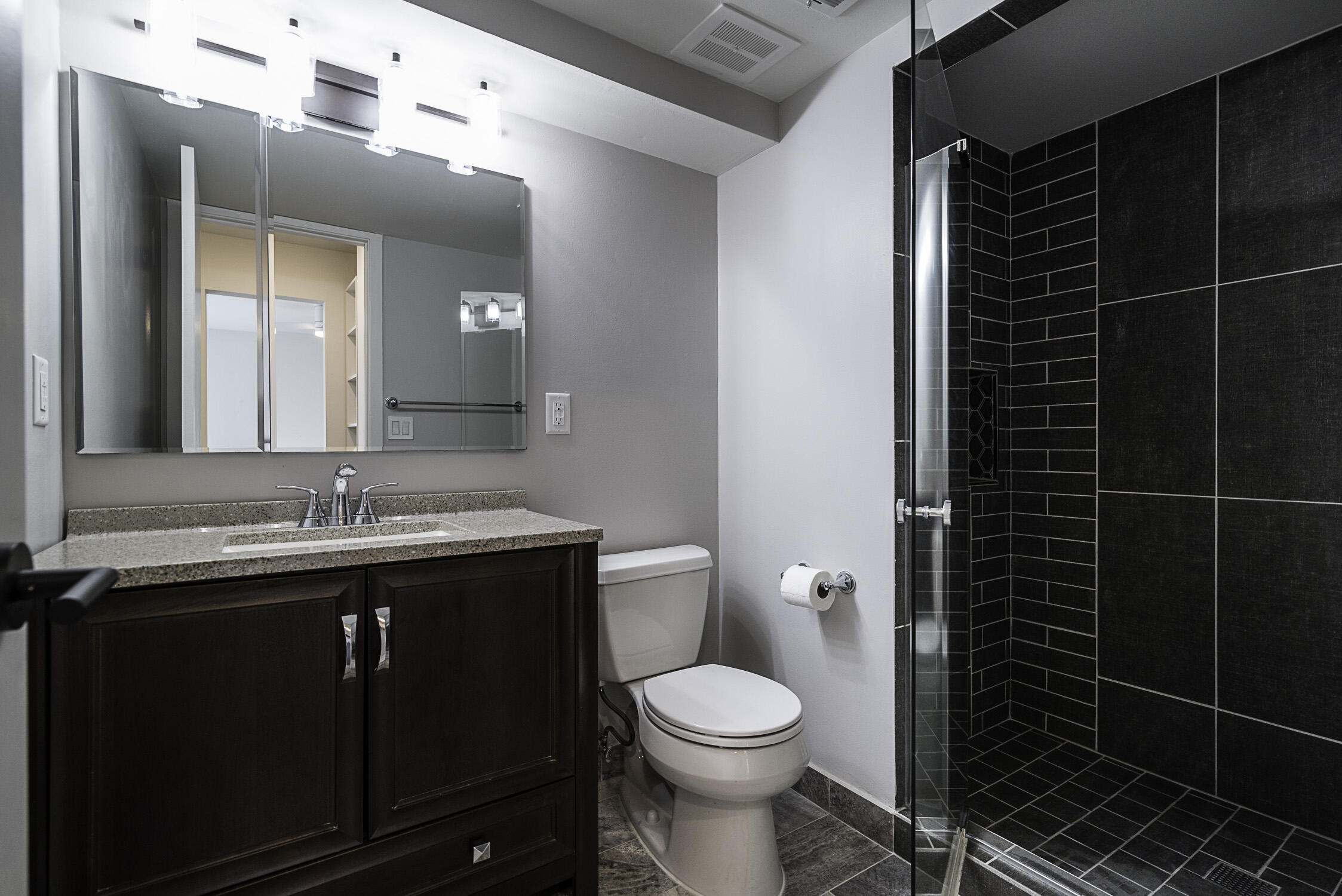 2124 Pauline Boulevard, Unit 205 Ann Arbor, MI 48103 - Photo 16 of 30 DSC_7158