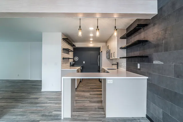 $1,900 | 2124 Pauline Boulevard, Unit 205, Ann Arbor, MI 48103