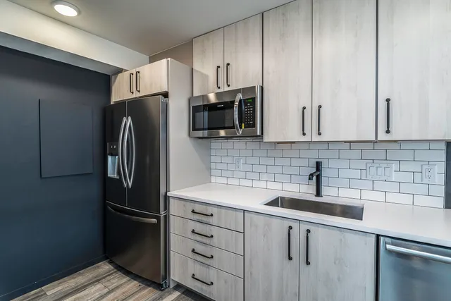 $1,900 | 2124 Pauline Boulevard, Unit 205, Ann Arbor, MI 48103