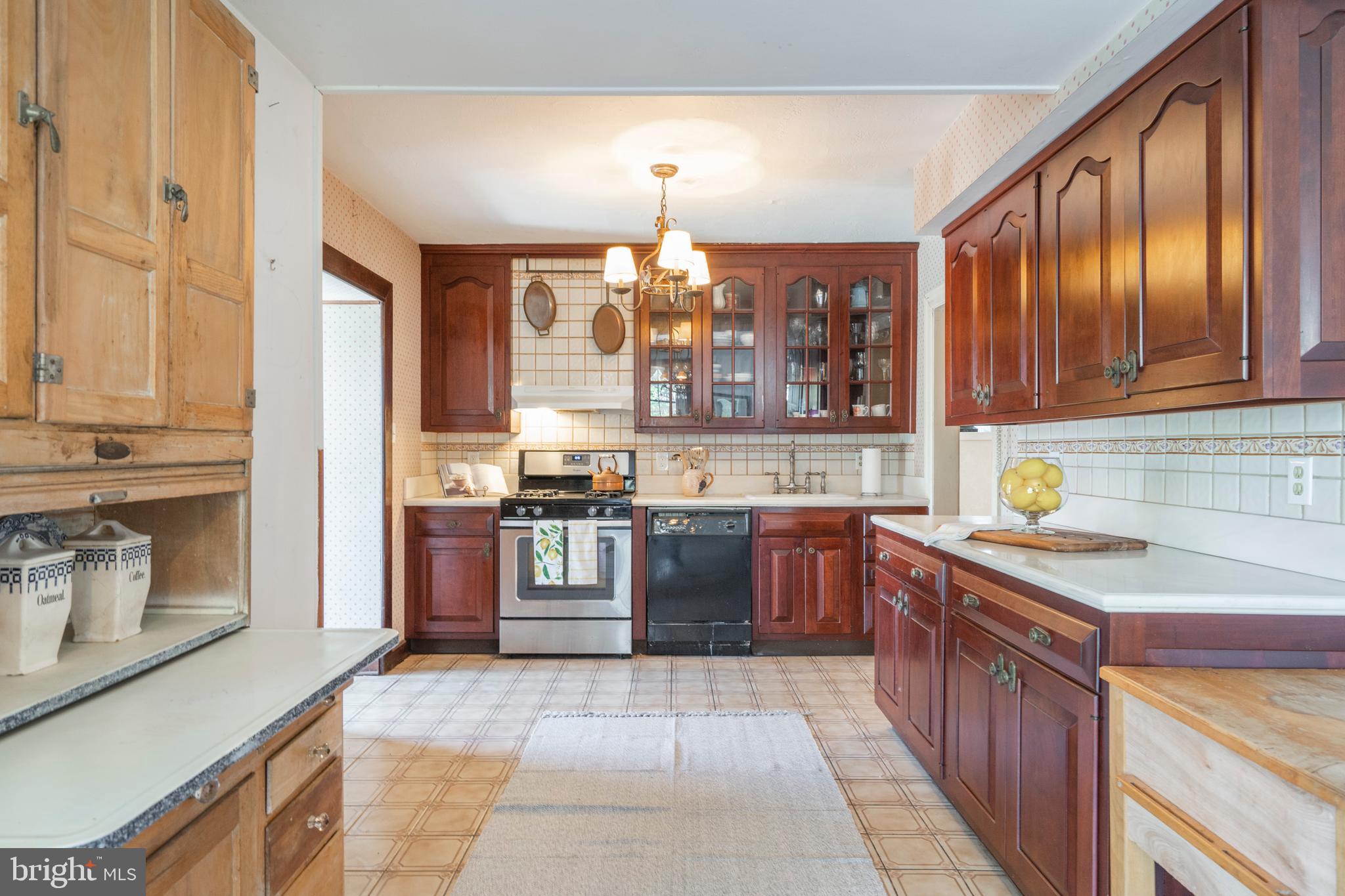 93 South Rolling Road Springfield, PA 19064 - Photo 14 of 35