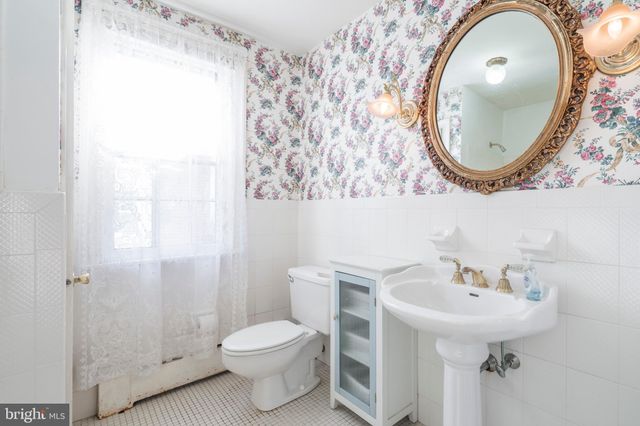 $490,000 | 93 South Rolling Road, Springfield, PA 19064