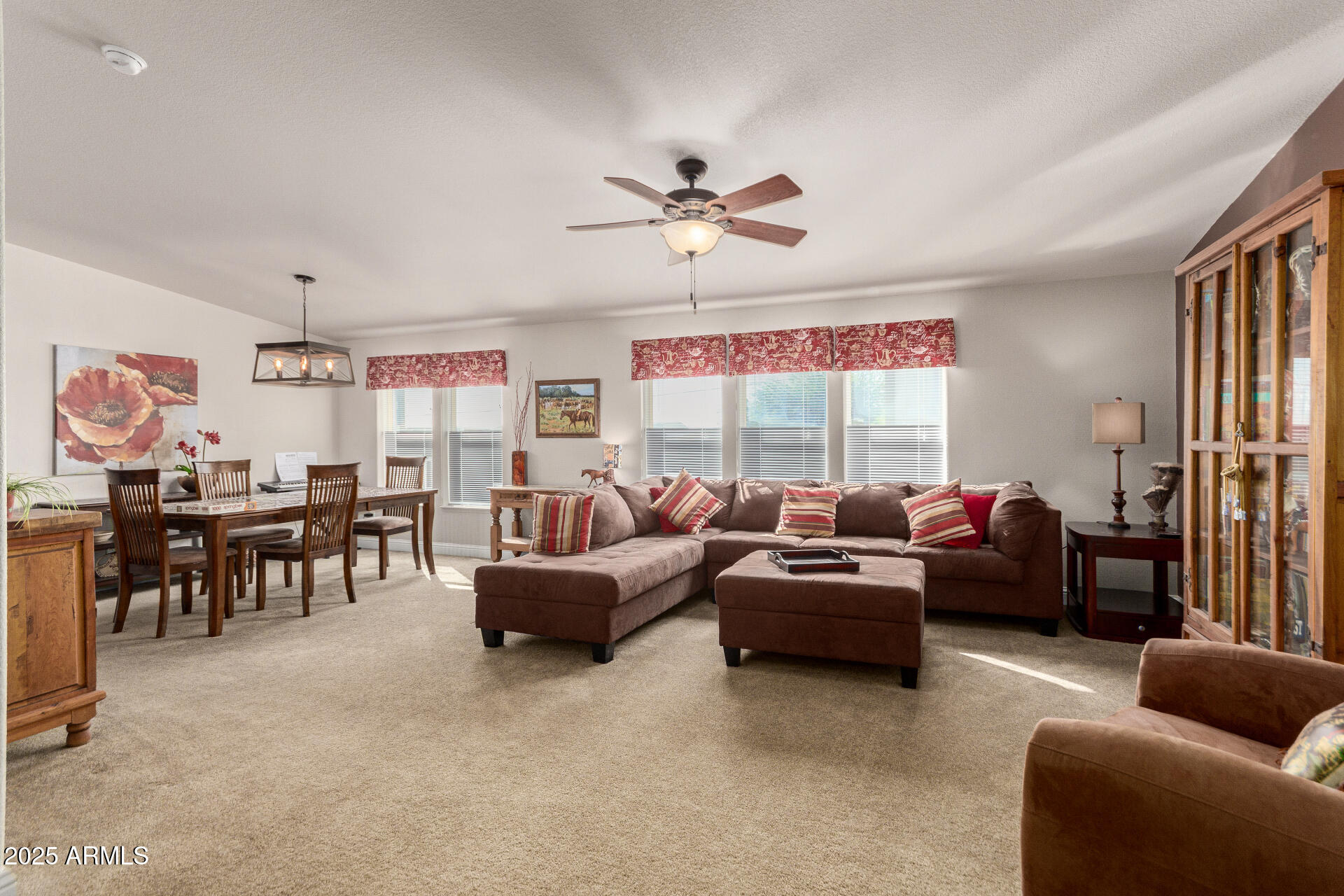 4753 North Saguaro Drive Apache Junction, AZ 85120 - Photo 13 of 49 11 - Saguaro