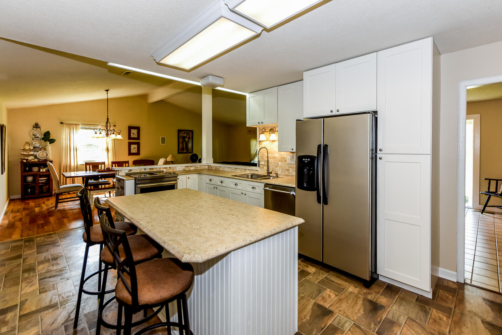 1724 Colonade Road Knoxville, TN 37922 - Photo 11 of 28 Kitchen Island