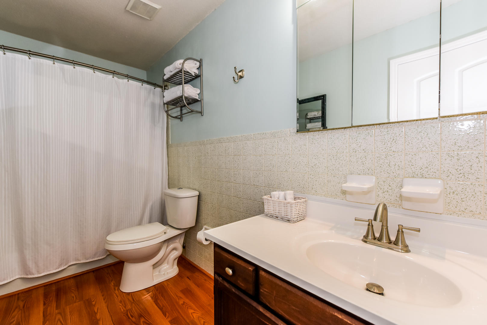 1724 Colonade Road Knoxville, TN 37922 - Photo 18 of 28 Master Bathroom