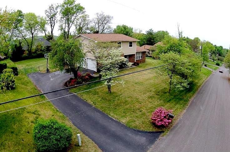 1724 Colonade Road Knoxville, TN 37922 - Photo 26 of 28 Aerial Front View