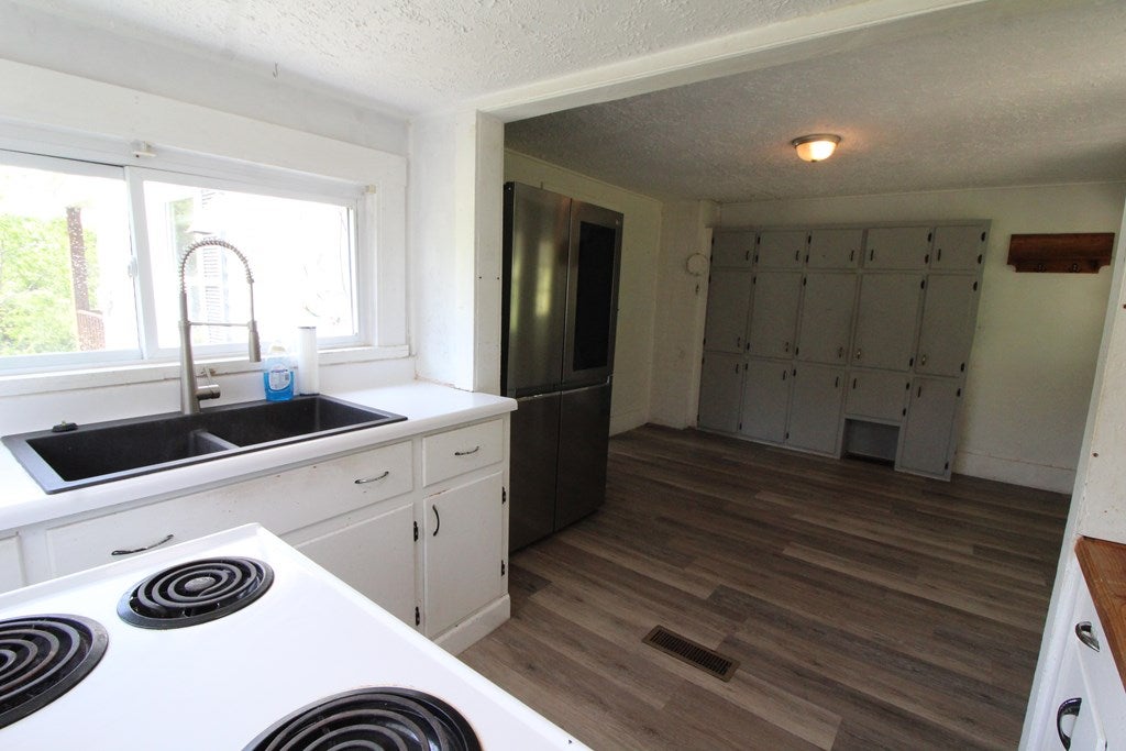 1065 Fairview Road Galax, VA 24333 - Photo 12 of 65 Gallery Image 12