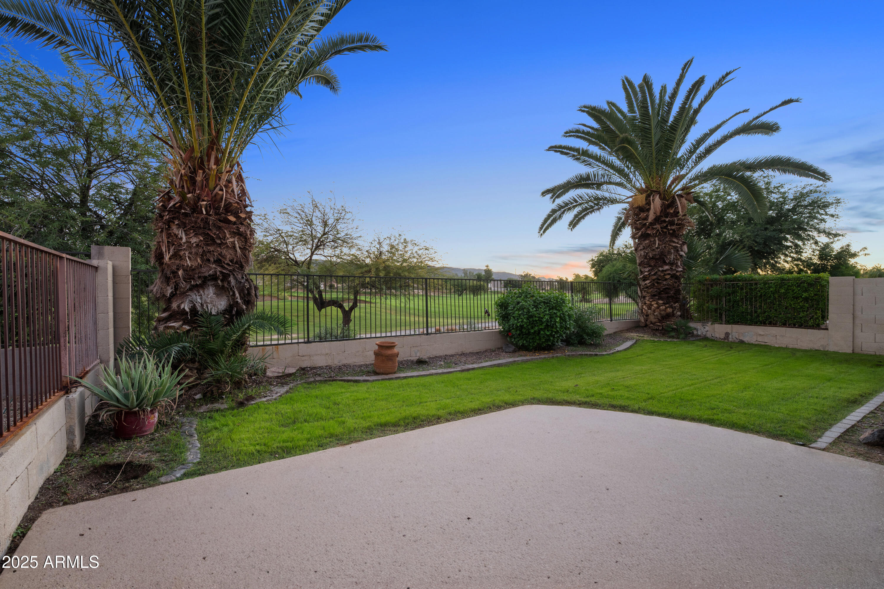 2707 East Darrel Road Phoenix, AZ 85042 - Photo 8 of 41