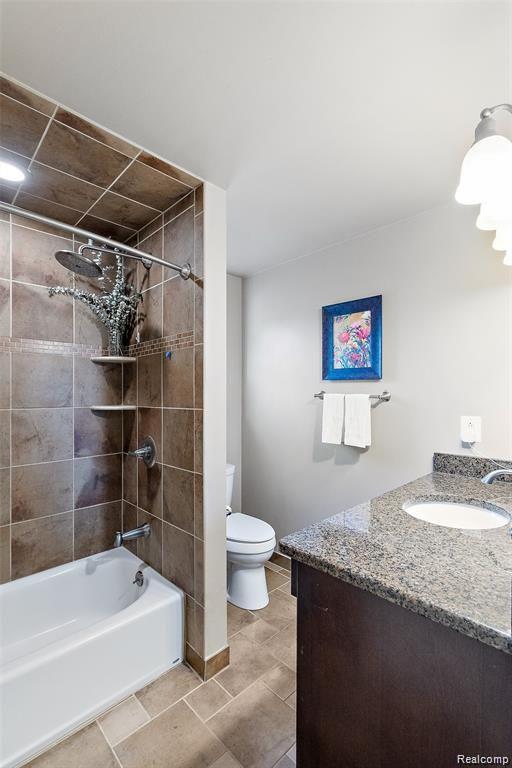 591 Grace Avenue Rochester Hills, MI 48307 - Photo 20 of 27