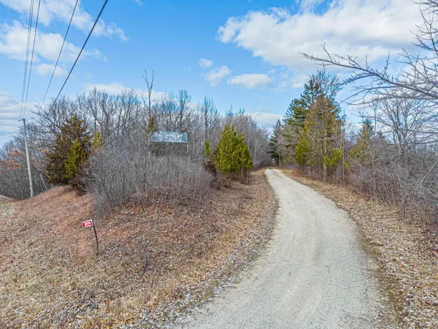 $999,900 | 3979 Lost Dauphin Road, De Pere, WI 54115