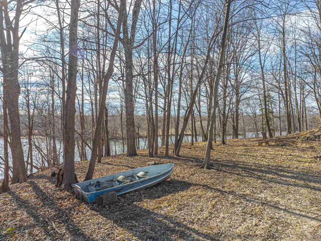 $999,900 | 3979 Lost Dauphin Road, De Pere, WI 54115