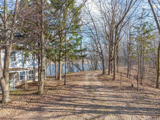 $999,900 | 3979 Lost Dauphin Road, De Pere, WI 54115