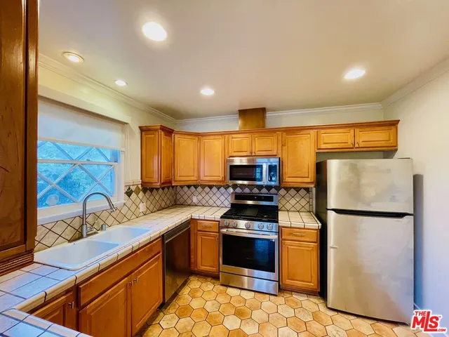 $2,750 | 4441 Tujunga Avenue, Unit 1, North Hollywood, CA 91602