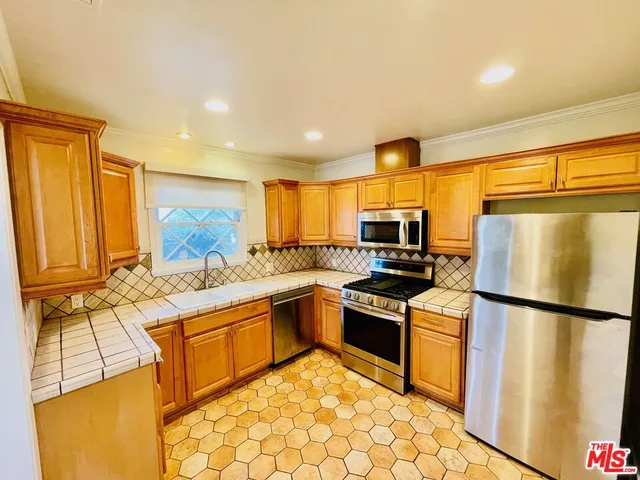 $2,750 | 4441 Tujunga Avenue, Unit 1, North Hollywood, CA 91602